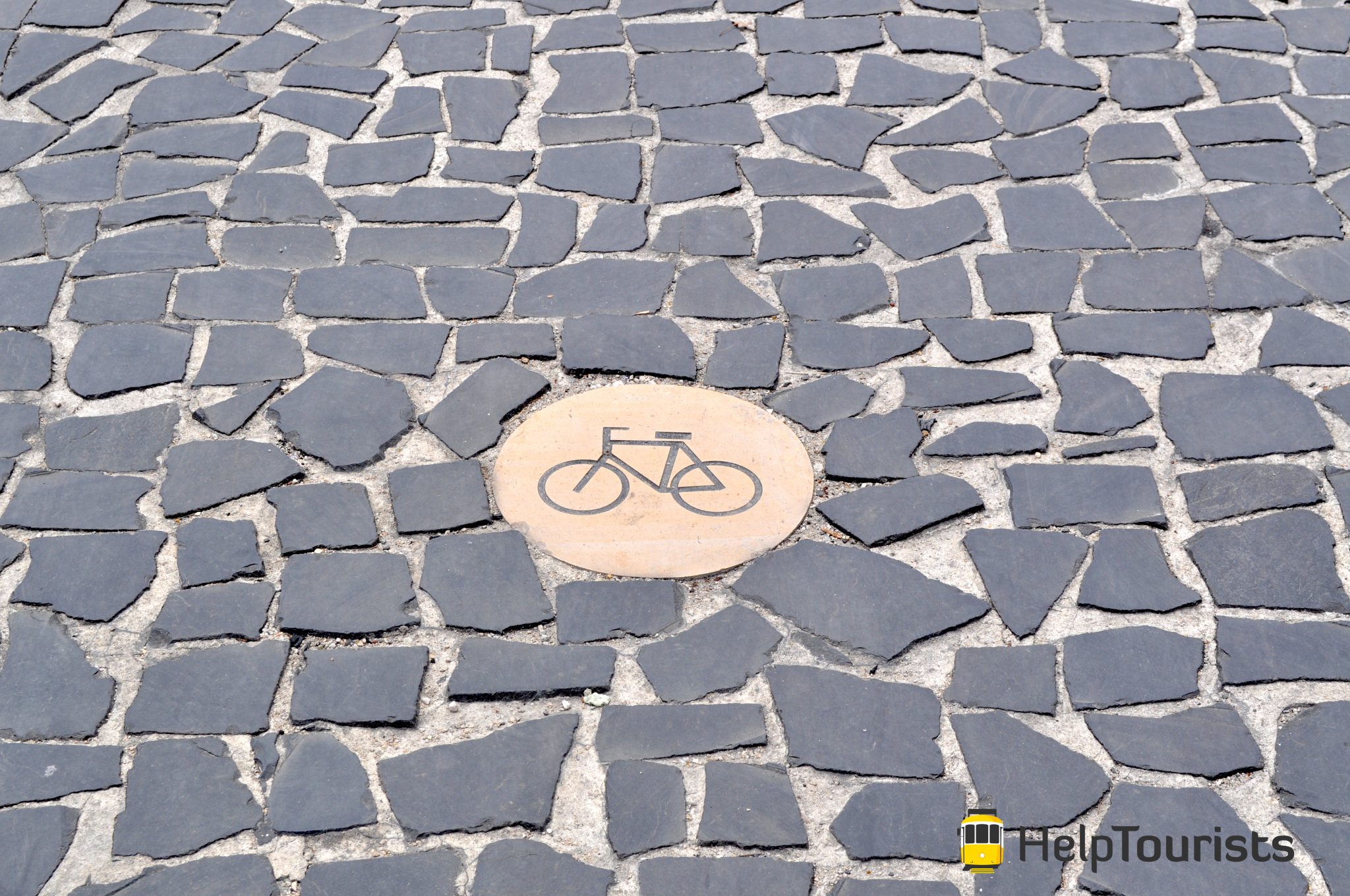 Lissabon Fahrrad Zeichen am Boden